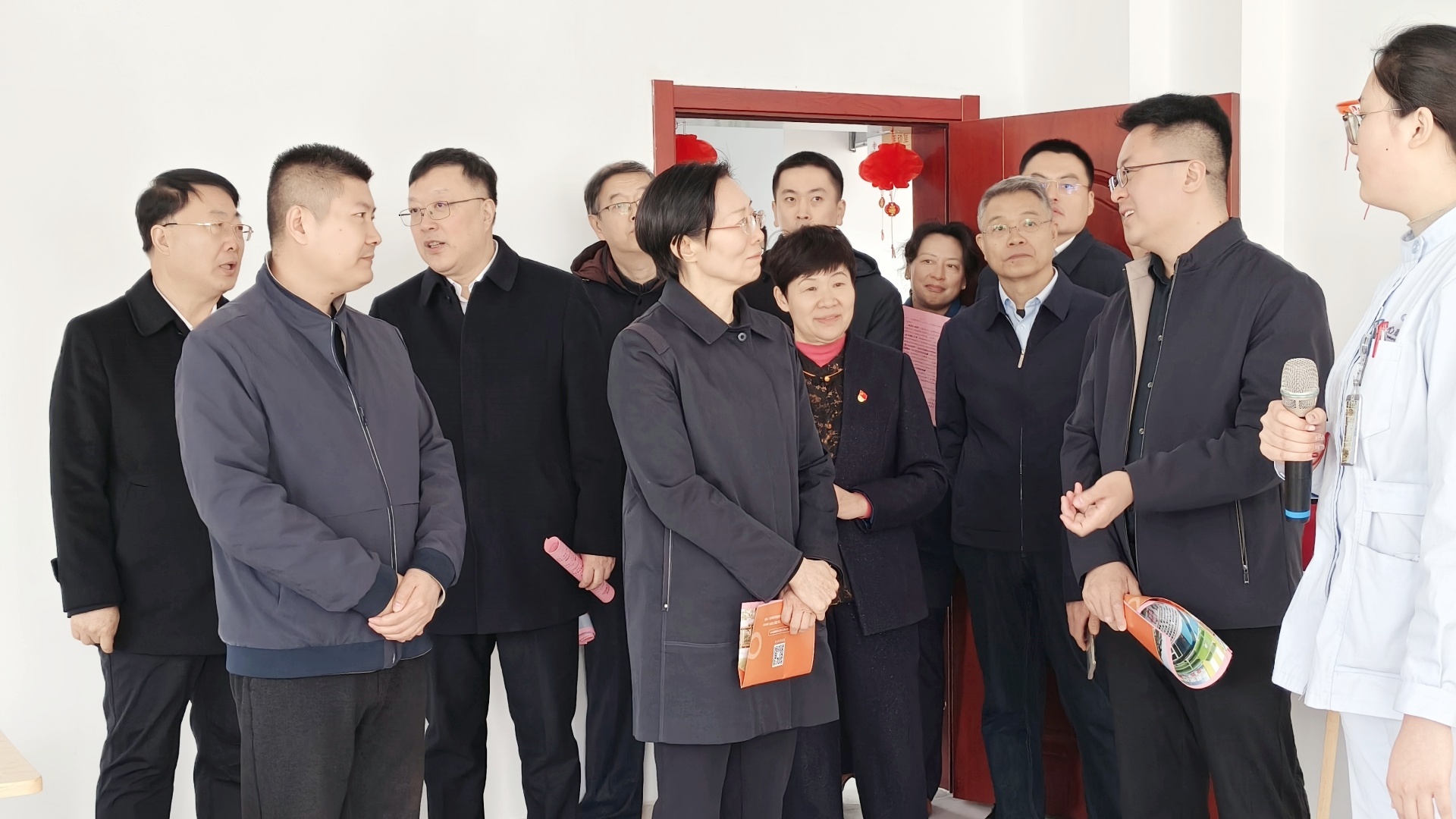 省政協(xié)社會(huì)法制委員會(huì)調(diào)研組蒞臨泰安市弘康頤養(yǎng)中心調(diào)研